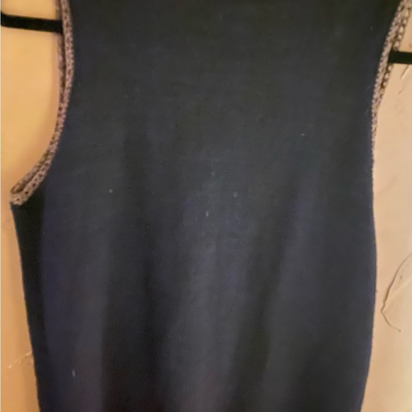 Vintage Heirloom Collectibles Sweater Tank Top - Picture 7 of 7